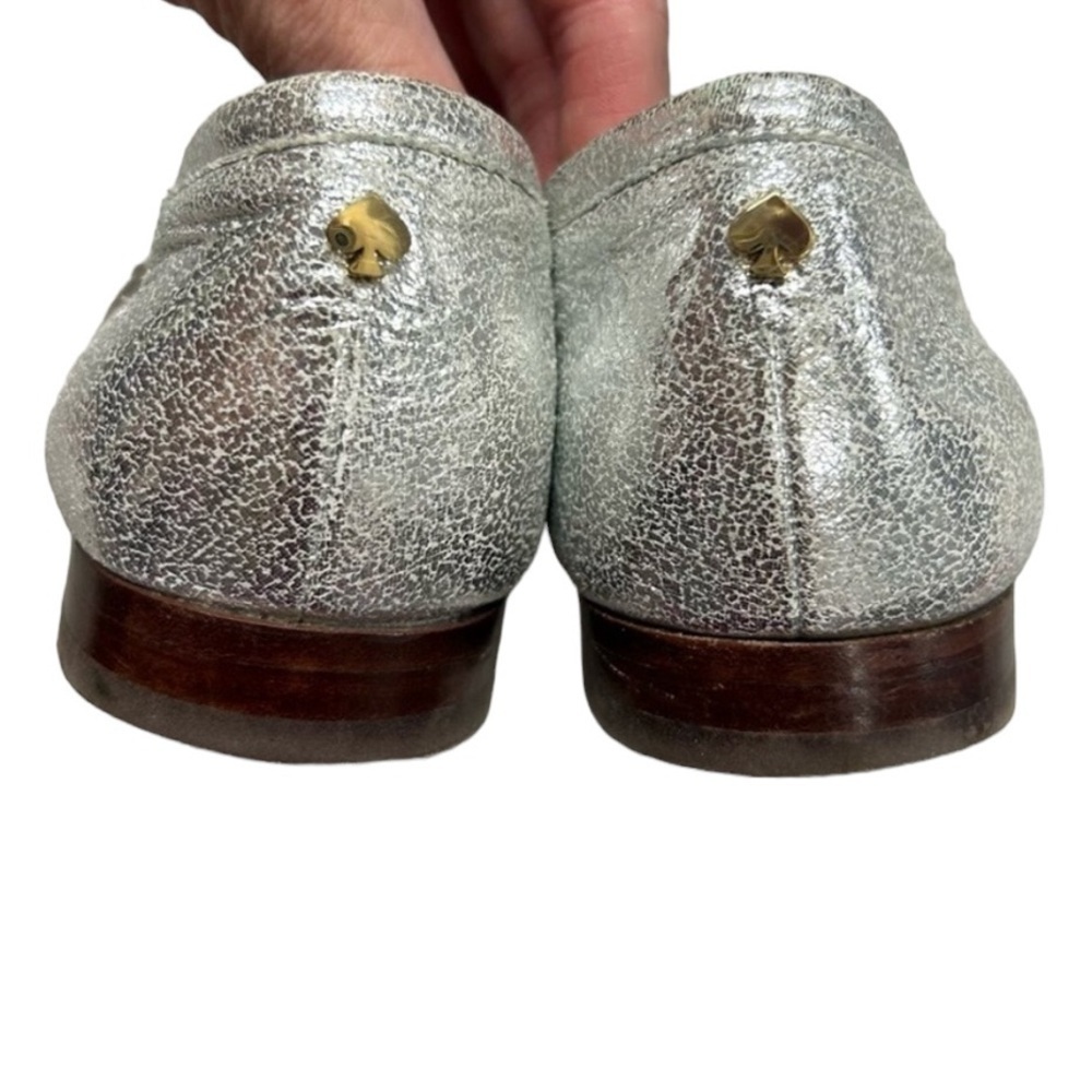 Kate Spade Carima Metallic Cracked Silver Leather LoafersFlat Shoe Women
Sz 8.5 - Picture 3 of 5